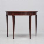 1314 9502 HALF MOON TABLE